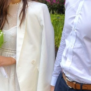 White zara blazer size xs